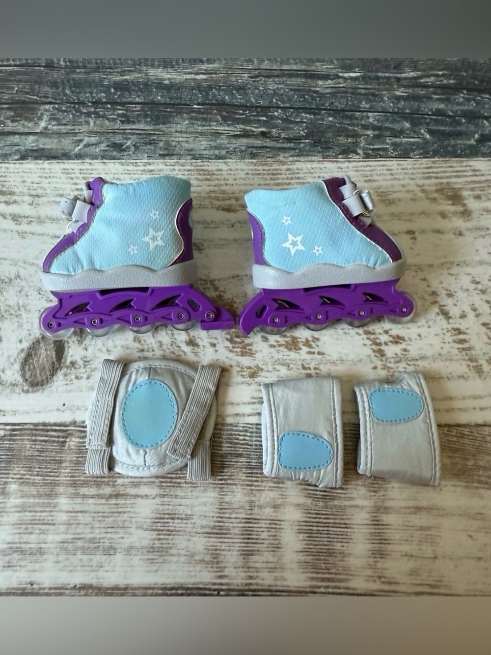 My American Girl Doll SKATES & GEAR - 18” Doll SKATES & 3 Pads 18” Doll SHOES